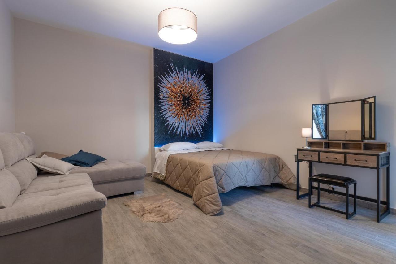 V B M Apartment Bari Buitenkant foto